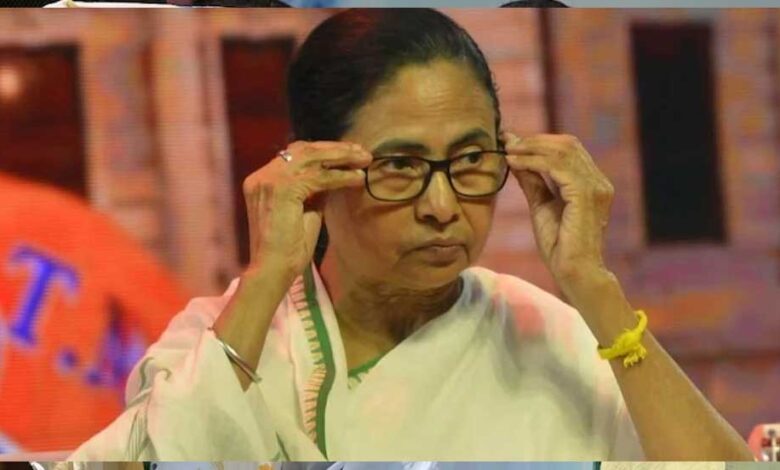 tmc-में-बड़ा-सियासी-मोड़!-पार्टी-गई,-लेकिन-खजाने-का-कंट्रोल-फिर-ममता-बनर्जी-के-हाथ